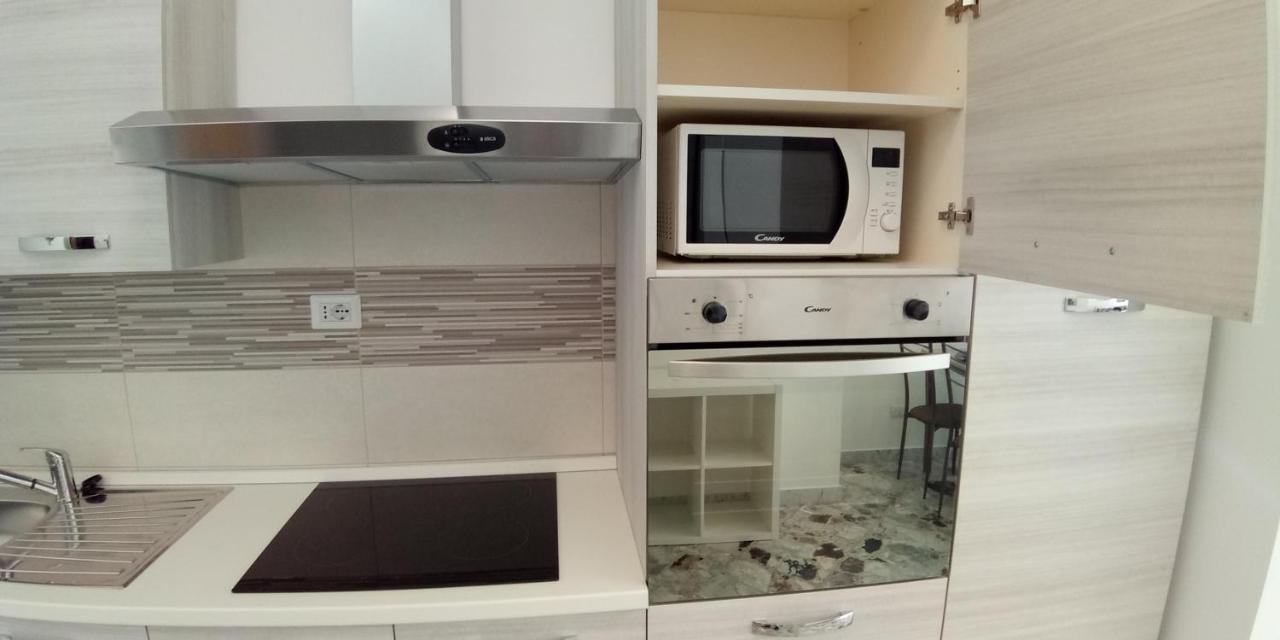 Station Suite Bari Buitenkant foto