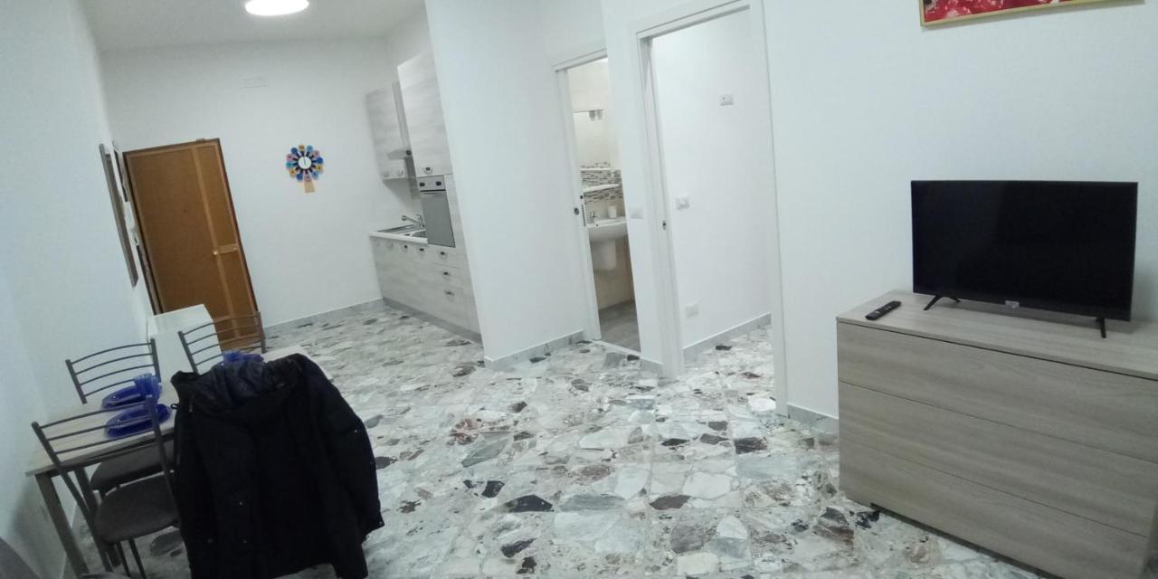 Station Suite Bari Buitenkant foto